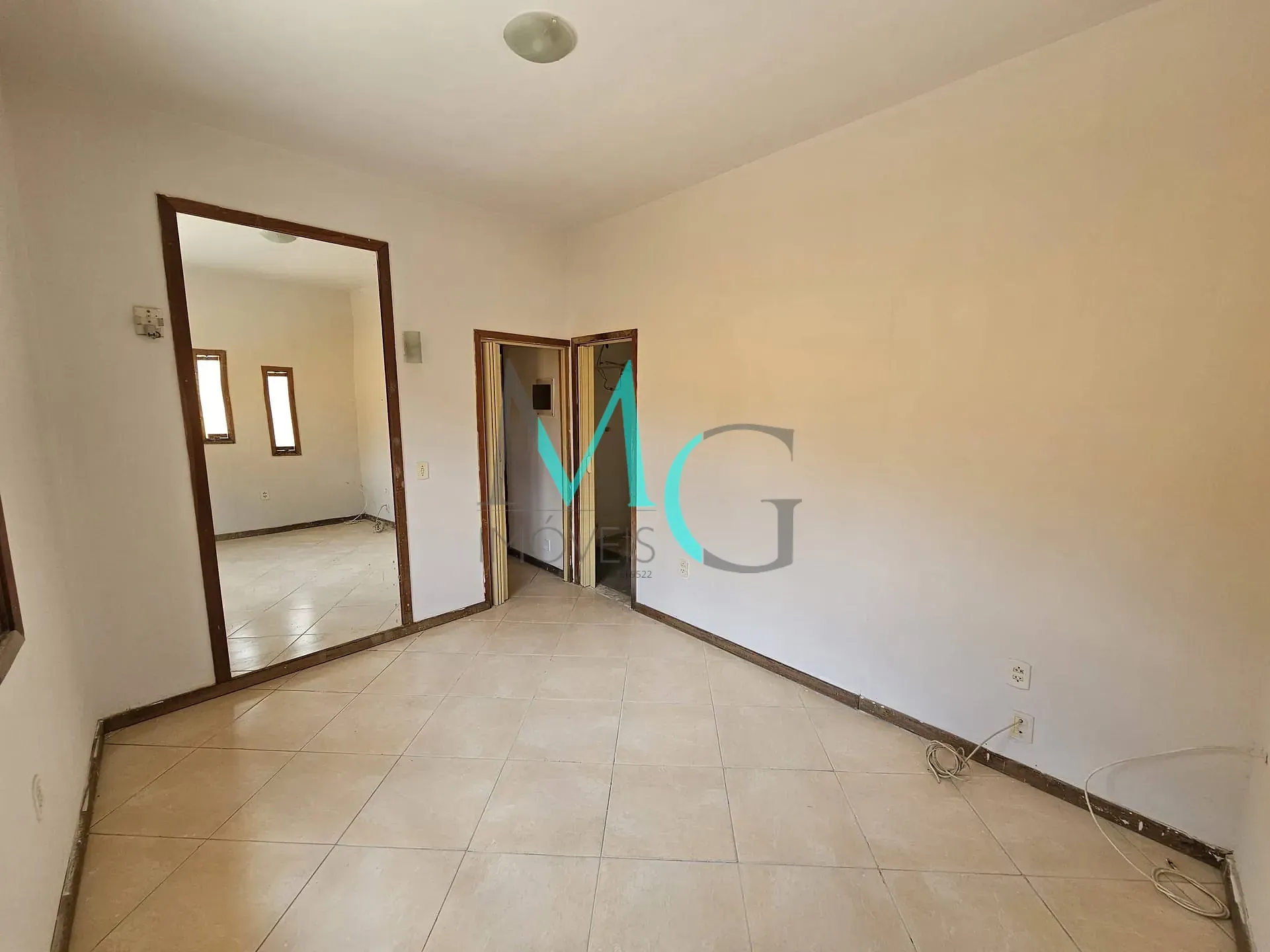 Imagem Casa 4 quartos para aluguel ou venda, 79m², R$ 2.100,00 ou R$ 330.000,00 em Campo Grande, Rio de Janeiro, RJ
