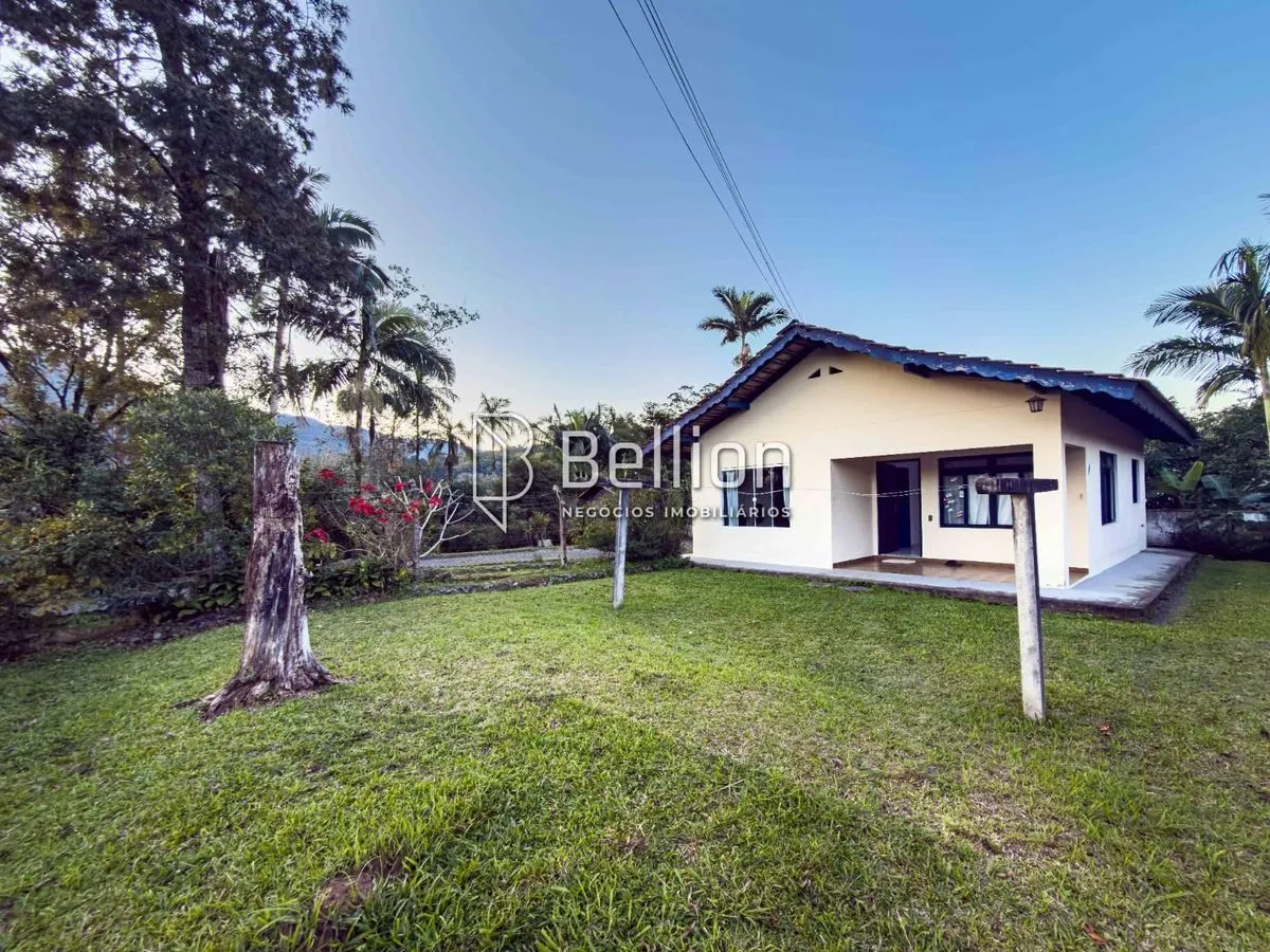 Foto do imóvel Casa 2 quartos em Rodeio 12, SC: Amplo terreno de 1017m² com edícula e rancho