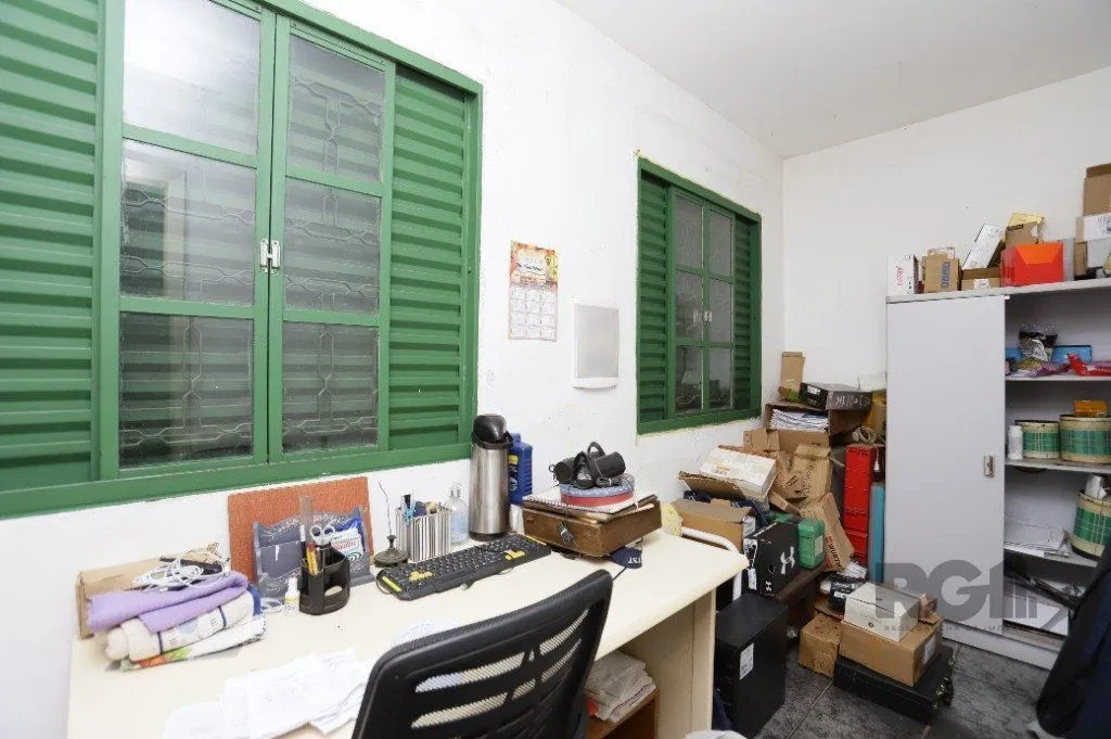 Imagem Vendo com exclusividade, 50m da PUC, terreno com 960 m2, 30,00m x 32,00m