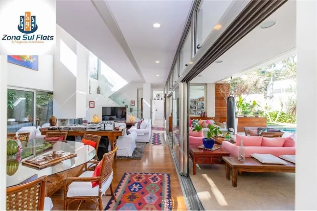 Imagem Casa Alto Padrão à Venda Na Granja Julieta Com 4 Dormitórios Sendo 2 Suítes e 2 Vagas - Piscina e Área Gourmet