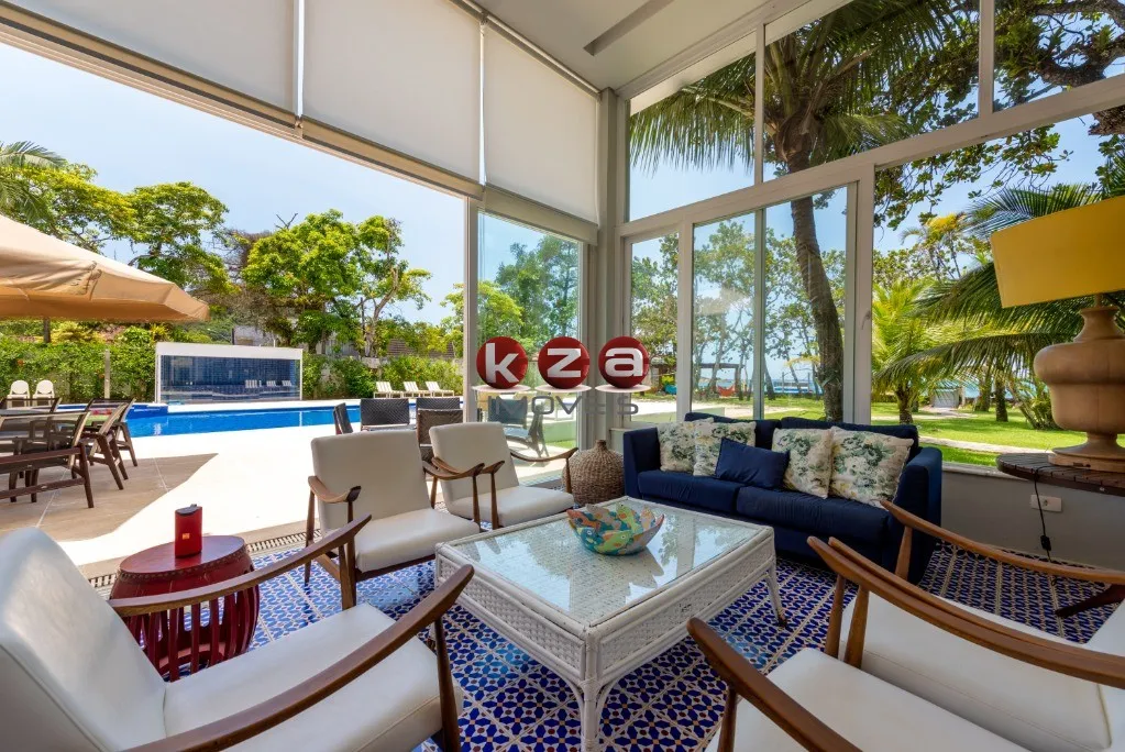 Imagem Maravilhosa Casa de luxo, frente para o mar, com 7 suítes em condomínio, Praia do Tenório/Vermelha em Ubatuba-SP - 930m² de área!