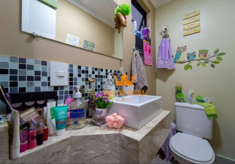 Imagem Casa Condomínio, 128 m2, 3 dorm. e 1 suite, 2 vagas; R$ 690 mil. Aceita financiamento