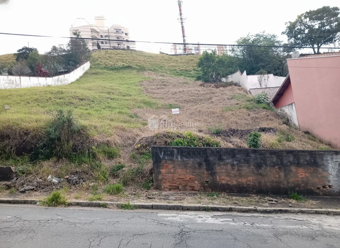 Imagem Terreno 600 m² à venda em Jardim Quisisana, Poços de Caldas