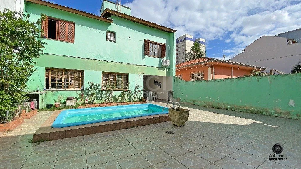 Imagem Casa para Venda - 400m², 5 dormitórios, sendo 1 suites, 3 vagas - Jardim Itu Sabará