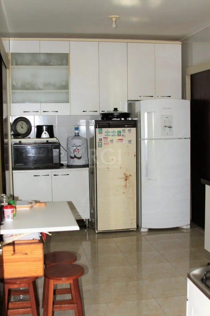 Imagem Apartamento com 03 dormitórios, churrasqueira e vaga de garagem no Menino Deus