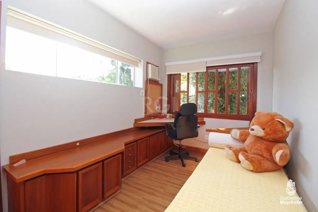 Imagem Casa Para comprar com 5 Dormitórios à venda, 420 m²-Cavalhada - Porto Alegre/RS