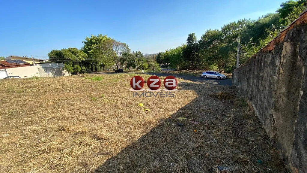 Imagem Terreno comercial e residencial à venda em Valinhos-SP, no Jardim das Vitórias Régias, com 302,00 m² de área!