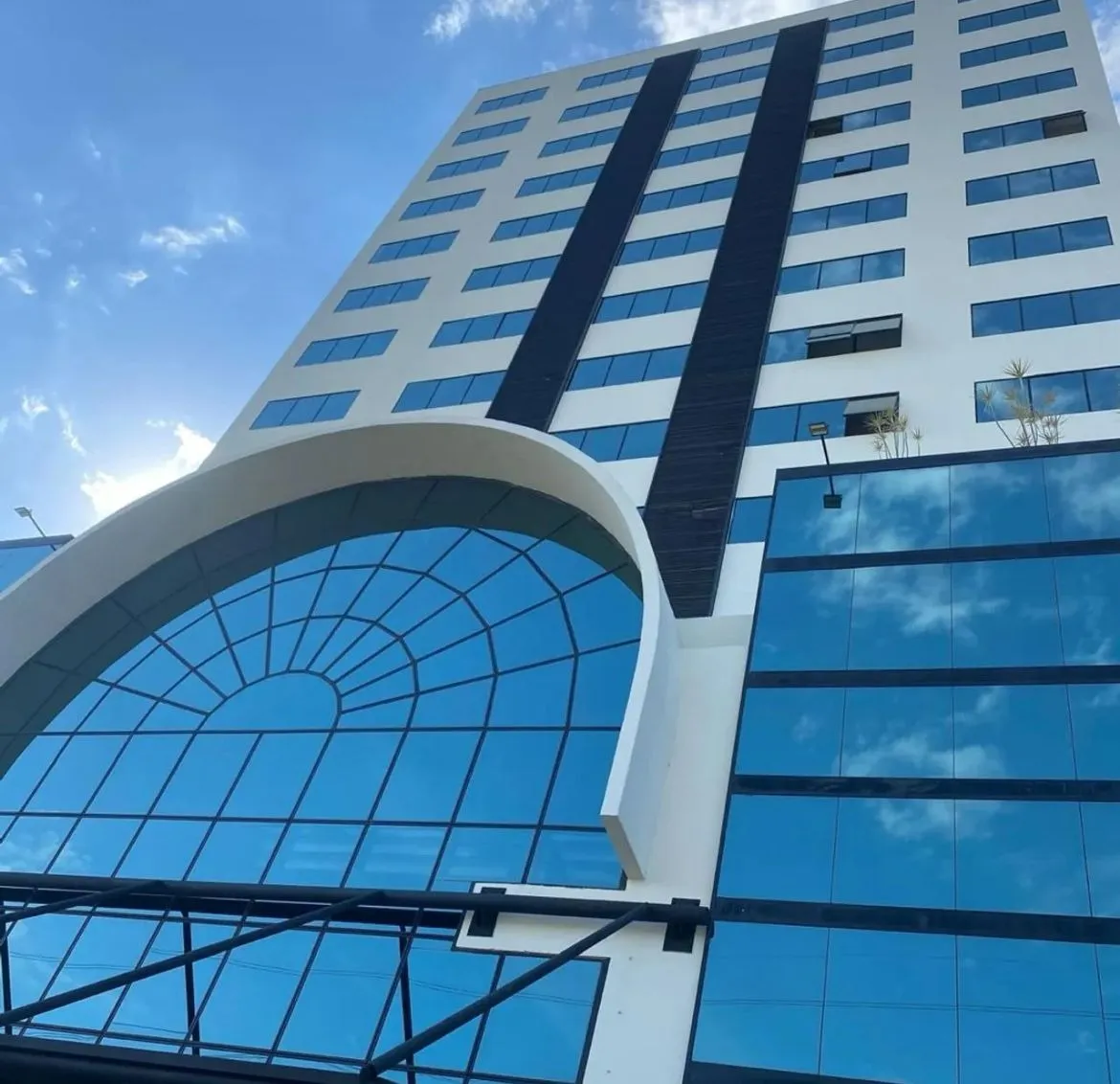 Foto do imóvel Sala Comercial Funcional e Bem Localizada ? Perfeita para Escritório ou Clínica em ALPHAVILLE, SANTANA DE PARNAÍBA - SP