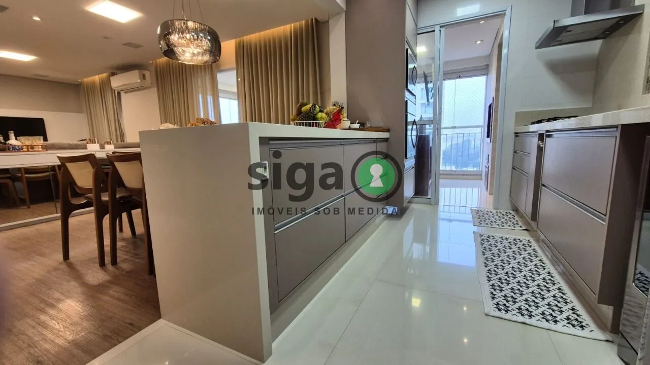 Imagem Apartamento à venda com 136m², 3 quartos sendo 1 Suíte e 2 Vagas fixas.