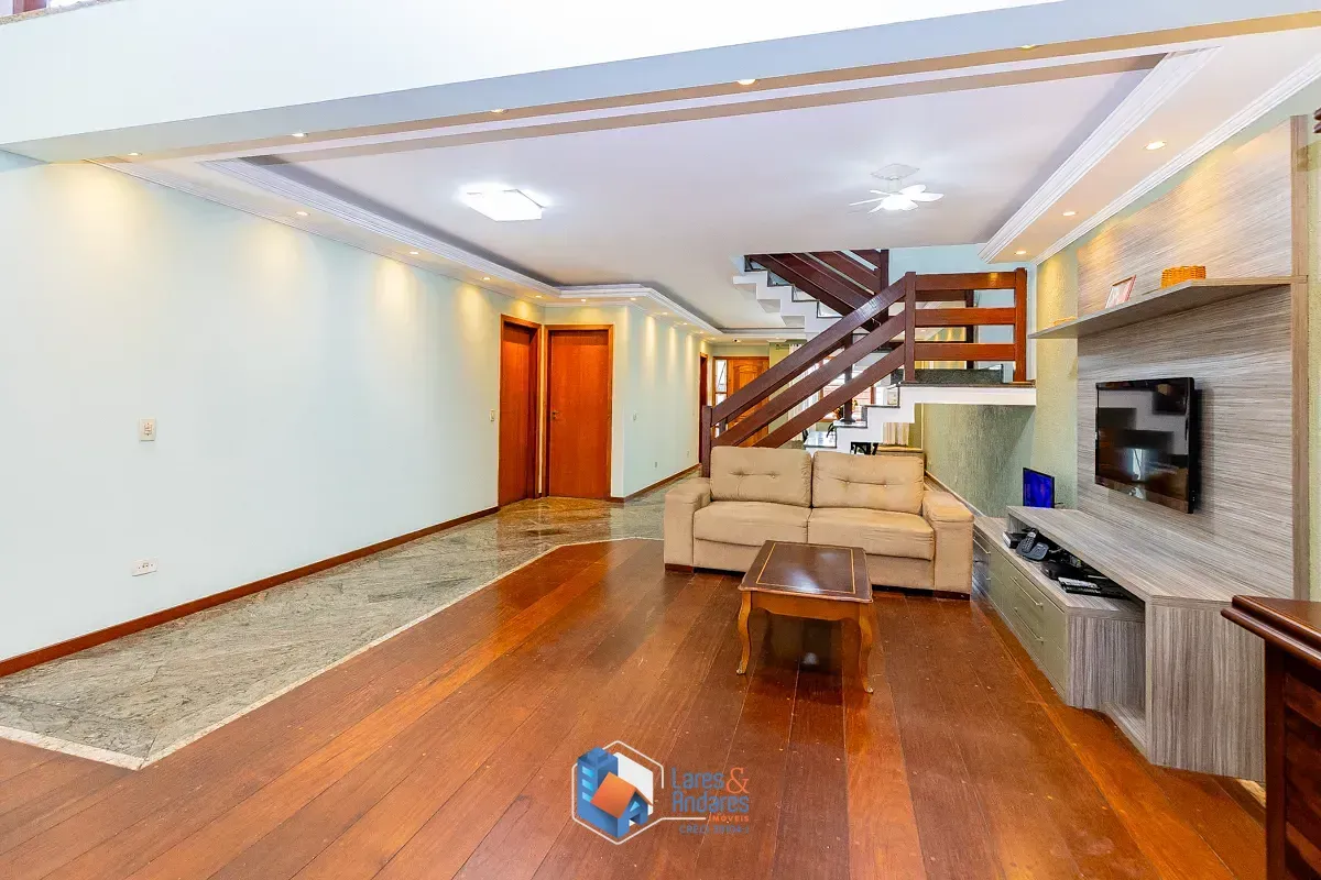 Imagem Sobrado para venda em Jardim Marajoara com 4 quartos, sendo 4 suítes, 276m²