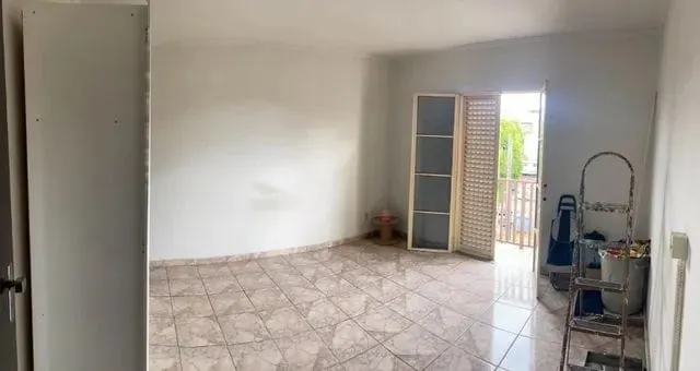 Foto do imóvel Comercial à venda 3 Vagas, 300M², Parque Senhor do Bonfim, Taubaté - SP