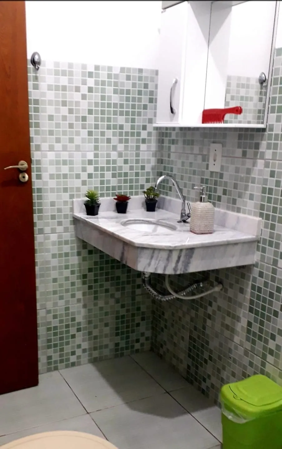 Imagem Casa à venda 2 Quartos, 1 Suite, 3 Vagas, 250M², Residencial Pasin, Pindamonhangaba - SP