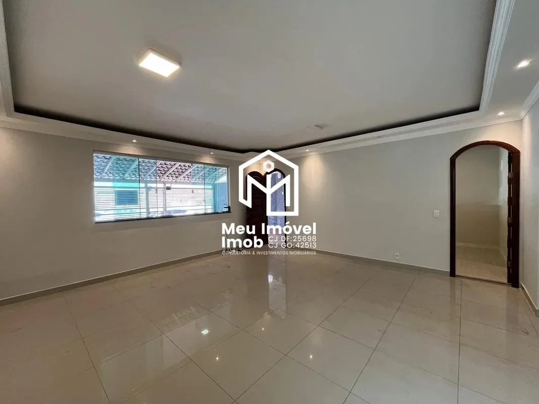 Imagem Casa 4 Quartos 2 Suítes 4 Vagas 300m² Taguatinga/DF