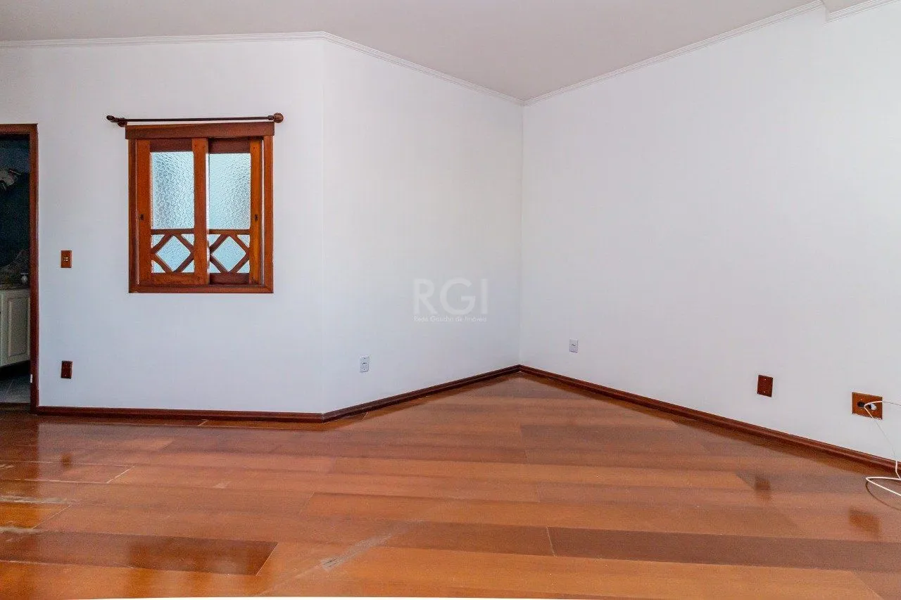 Imagem Casa para Venda - 431m², 4 dormitórios, sendo 2 suites, 3 vagas - Jardim Itu Sabará
