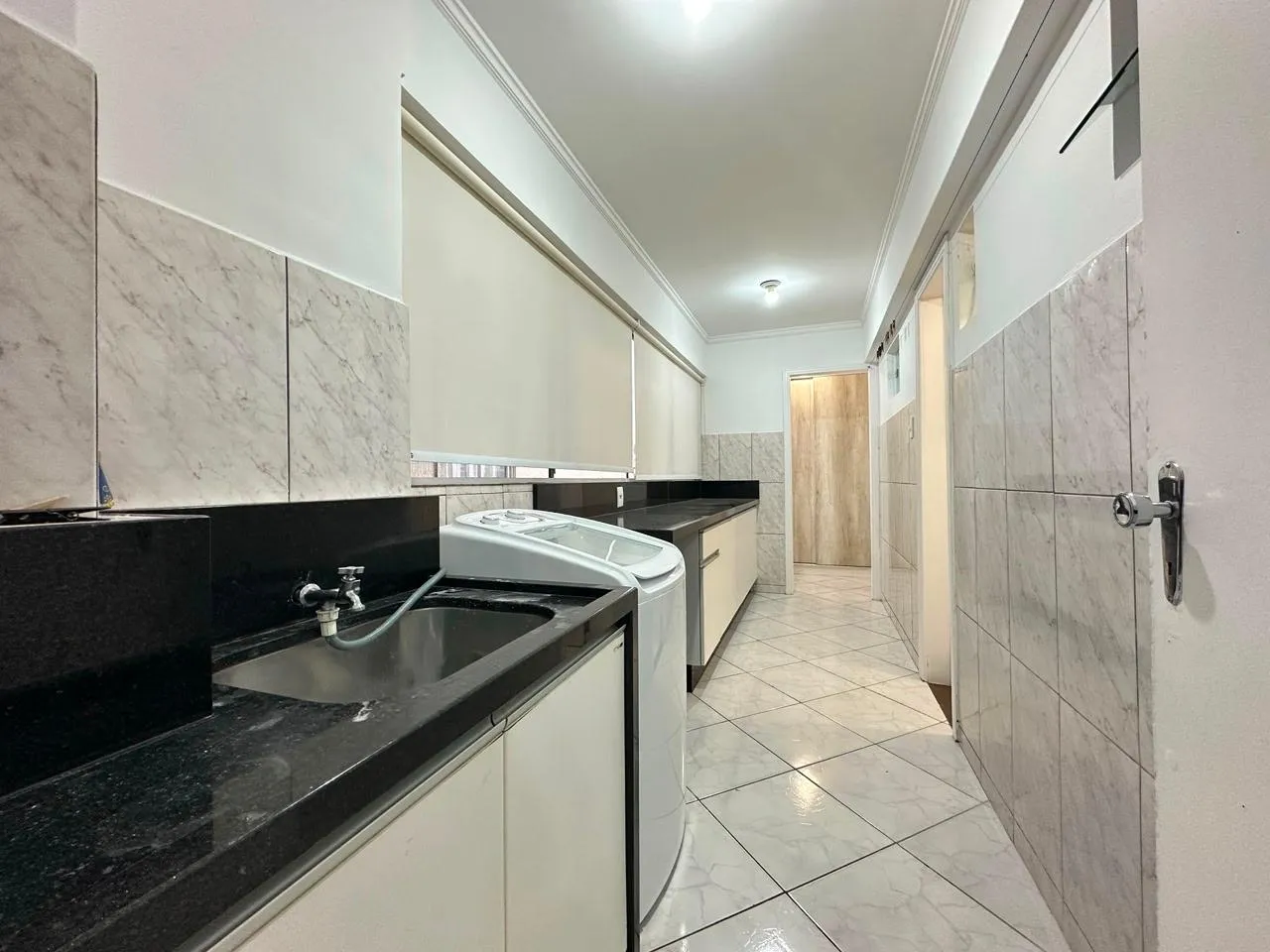 Imagem Apartamento com vista para o mar à venda com 165m2 por R$ 2.800.000,00