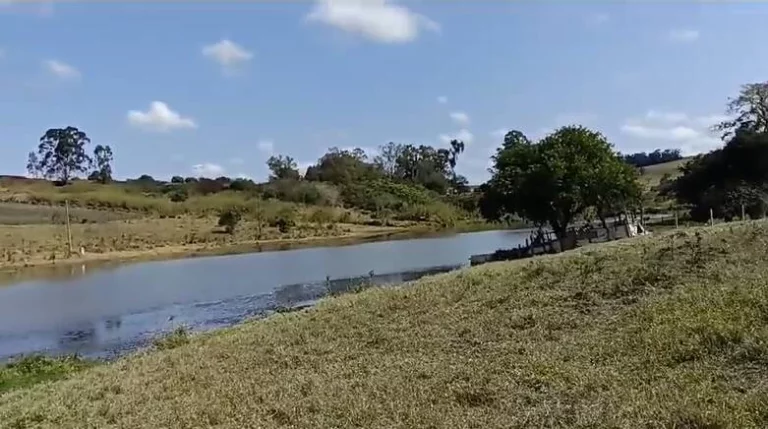 Imagem Sitio com água abundante - OPORTUNIDADE no Interior de São Paulo