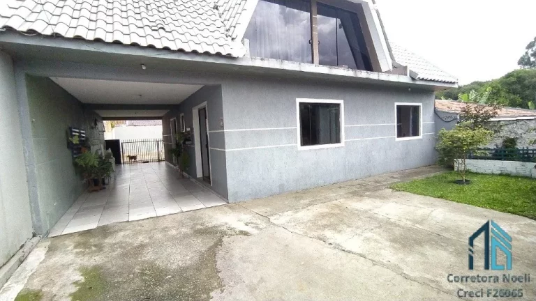 Imagem Casa linda com terreno amplo nos fundos, 03 quartos, ático, Campo Pequeno em Colombo PR