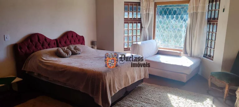 Imagem Chácara com 3 dormitórios à venda, 1263 m² por R$ 790.000 - Parque da Ferradura - Campos do Jordão/SP