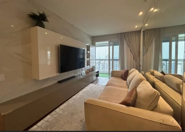 Imagem Apartamento localizado no coração do Centro de Florianópolis. Com fácil acesso a ponte Hercílio...