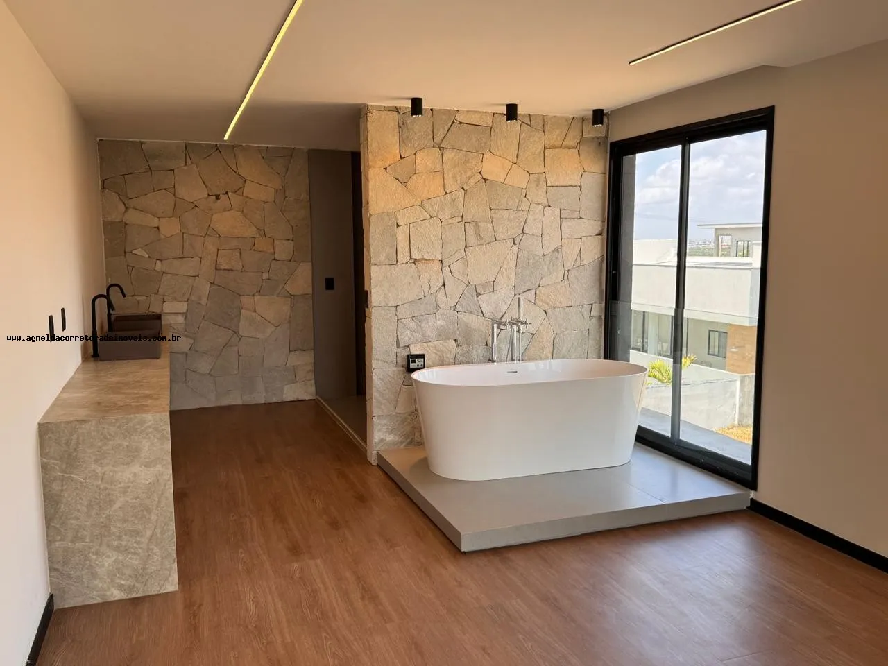 Imagem Casa em Condomínio para Venda em Parnamirim, Pium (Distrito Litoral), 5 dormitórios, 5 suítes, 6 banheiros, 4 vagas