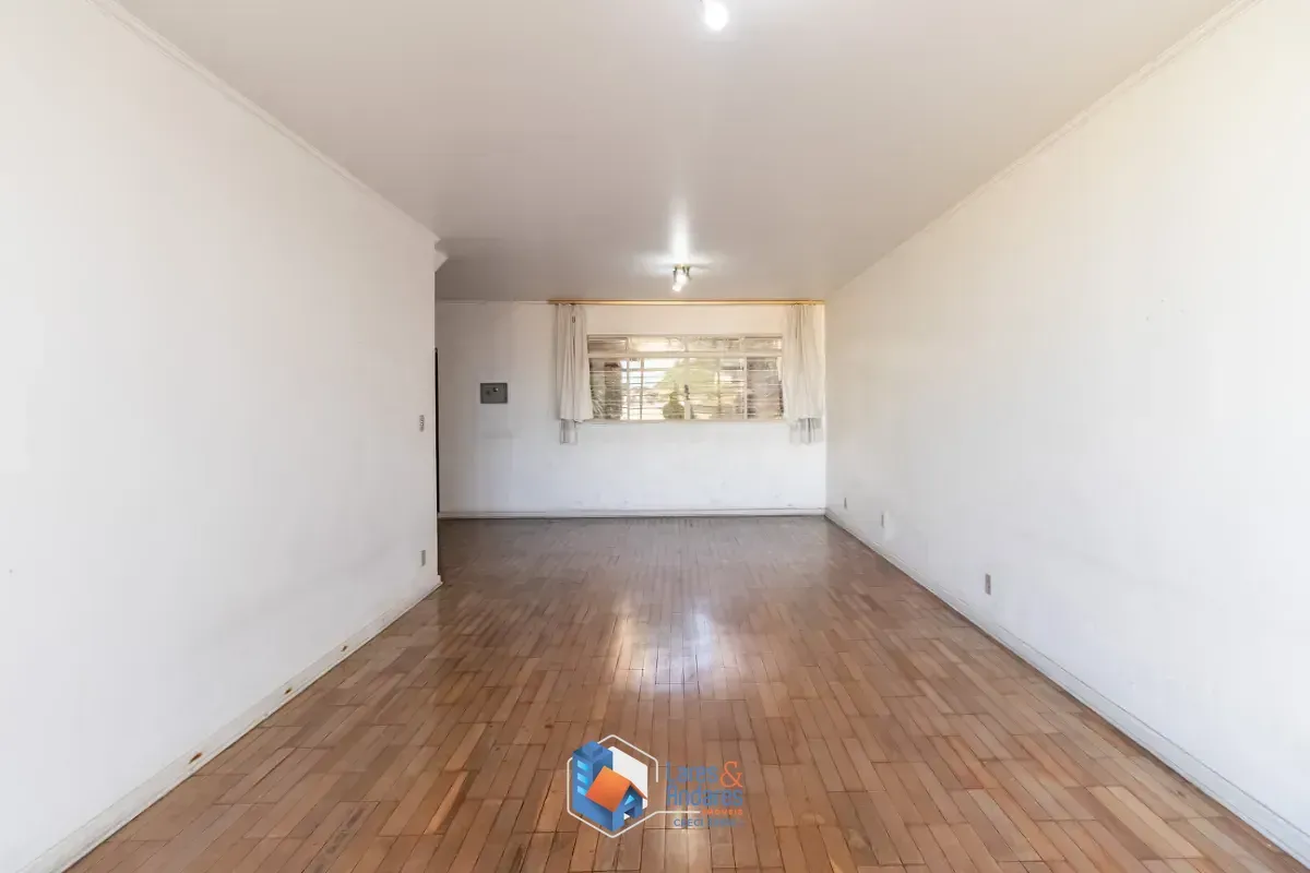 Imagem Sobrado para venda em Parque Jabaquara com 3 quartos, 257m²