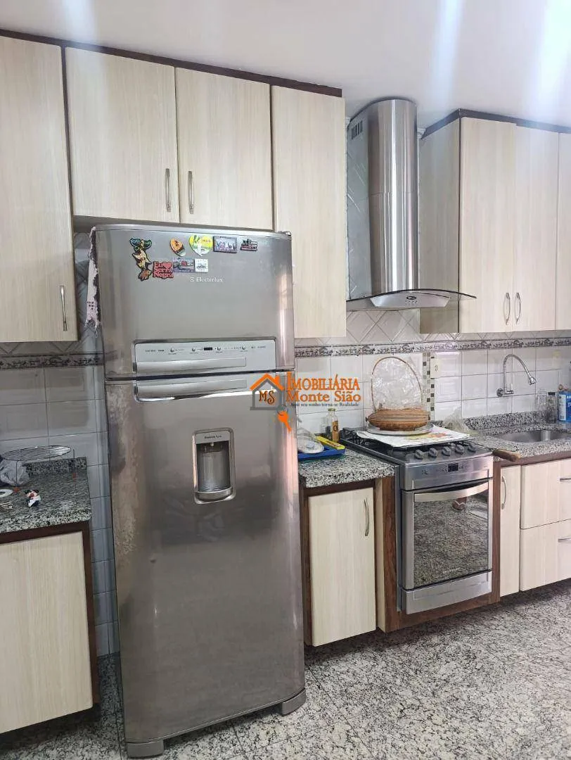 Imagem Casa com 3 dormitórios para alugar, 90 m² por R$ 5.600,00/mês - Vila Bremen - Guarulhos/SP