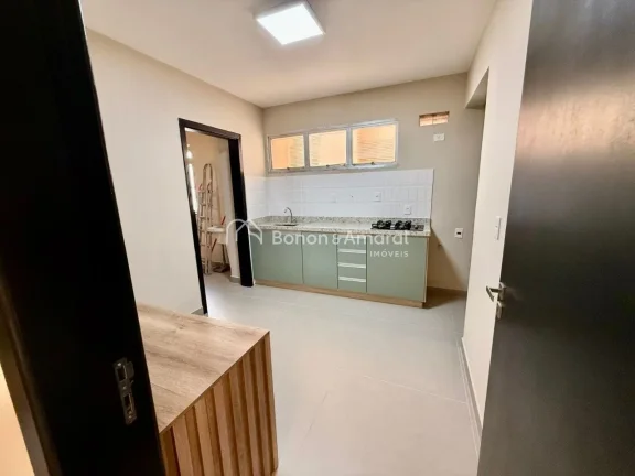 Imagem Excelente oportunidade no Cambuí! 
Apartamento com 100m² de área útil, totalmente reformado e pr...