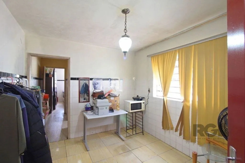 Imagem Casa 4 Dormitórios Bairro Teresópolis