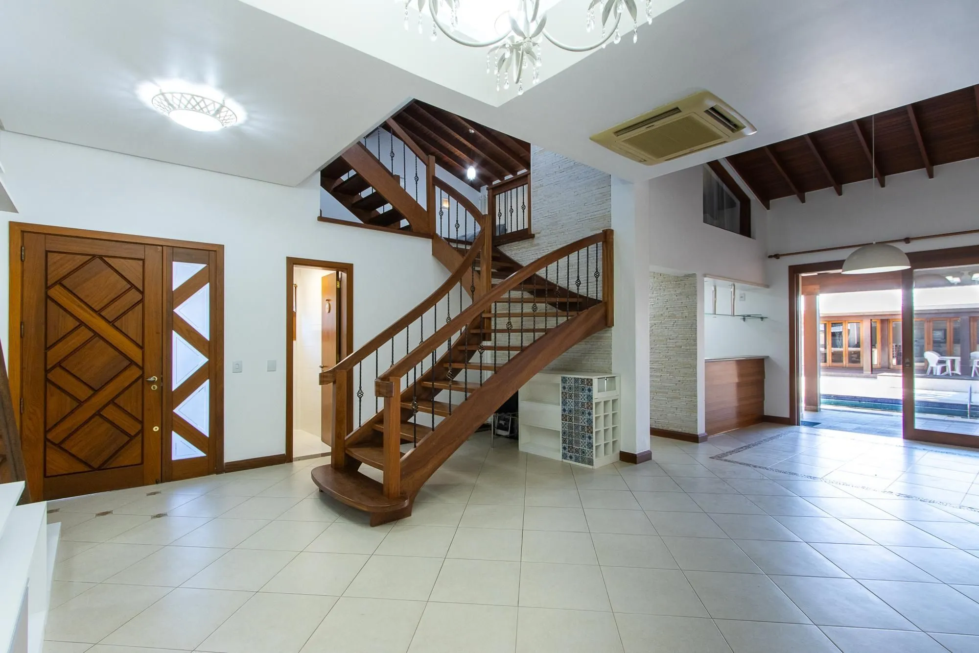 Imagem Prédio Misto Comercial/Residencial, à venda, com 802,57m² privativos, 6 vagas - Bairro Tristeza
