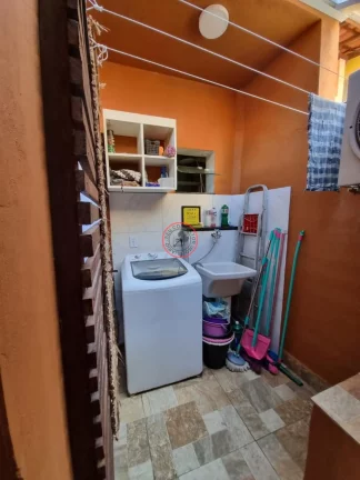 Imagem POUSADA A VENDA EM MARESIAS COM 1 CASA PRINCIPAL, COM 1 SUÍTE E PISCINA E MAIS UM SOBRADO COM 6 SUÍTES