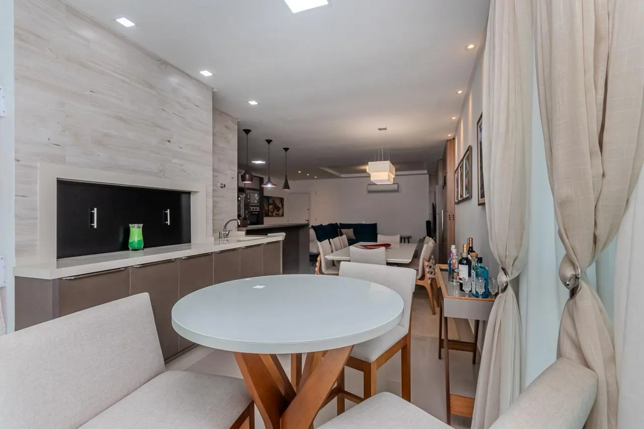 Imagem Apartamento à venda com 135m2 por R$ 1.900.000,00