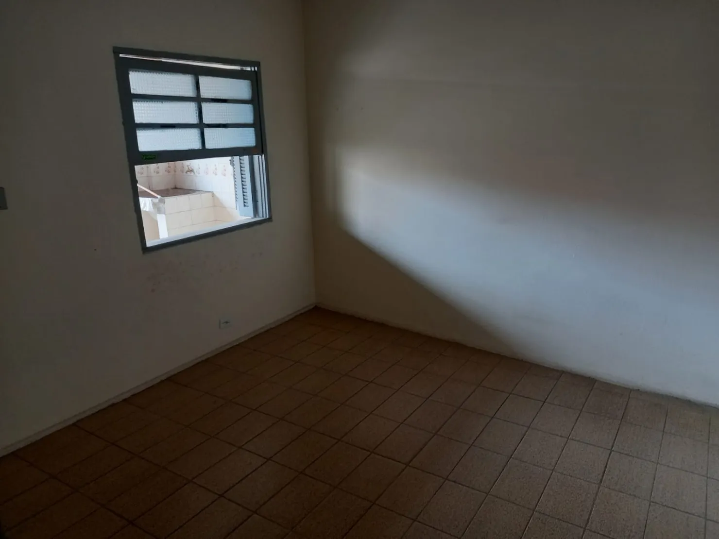 Imagem Casa à venda 7 Quartos, 4 Suites, 3 Vagas, 490M², Jardim Russi, Taubaté - SP
