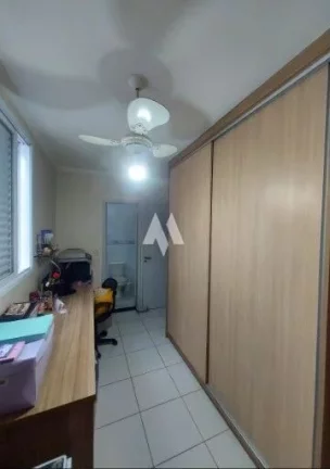Imagem Casa triplex com piscina á venda em Santos