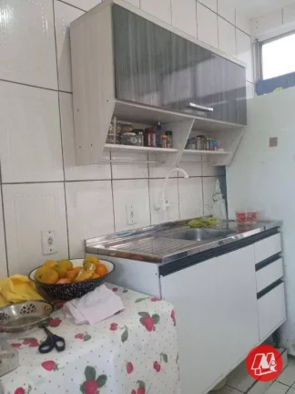 Imagem Na avenida Ipiranga, 2 dormitórios e sacada.
