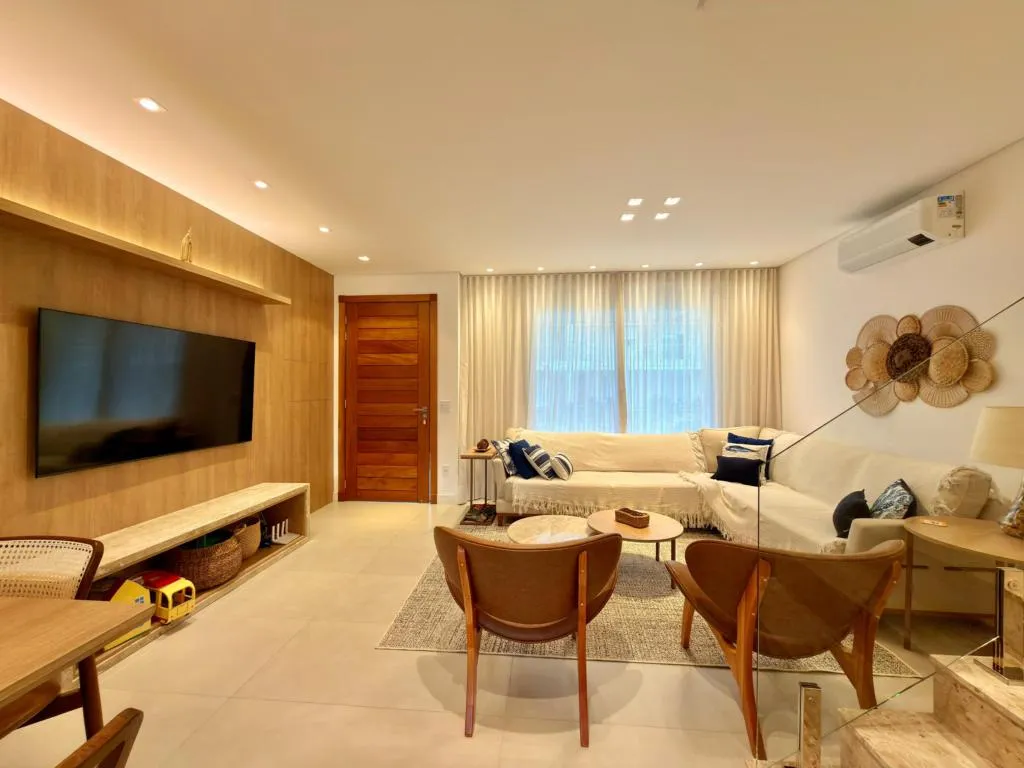 Imagem Casa em Condominio 3 Dormitórios - Bairro --
