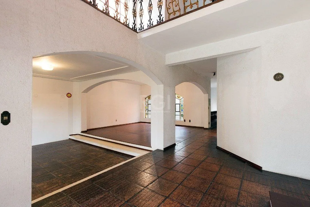 Imagem Casa para Venda - 430m², 4 dormitórios, sendo 1 suites, 5 vagas - Cristal