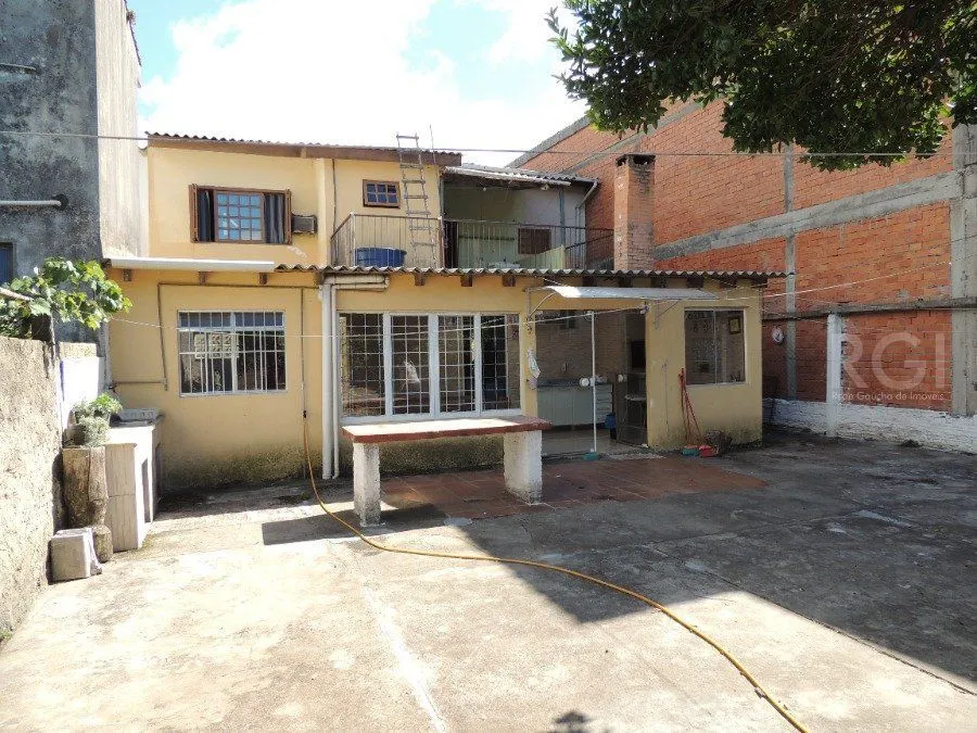 Imagem Sobrado para Venda - 280m², 3 dormitórios, 2 vagas - Alegria