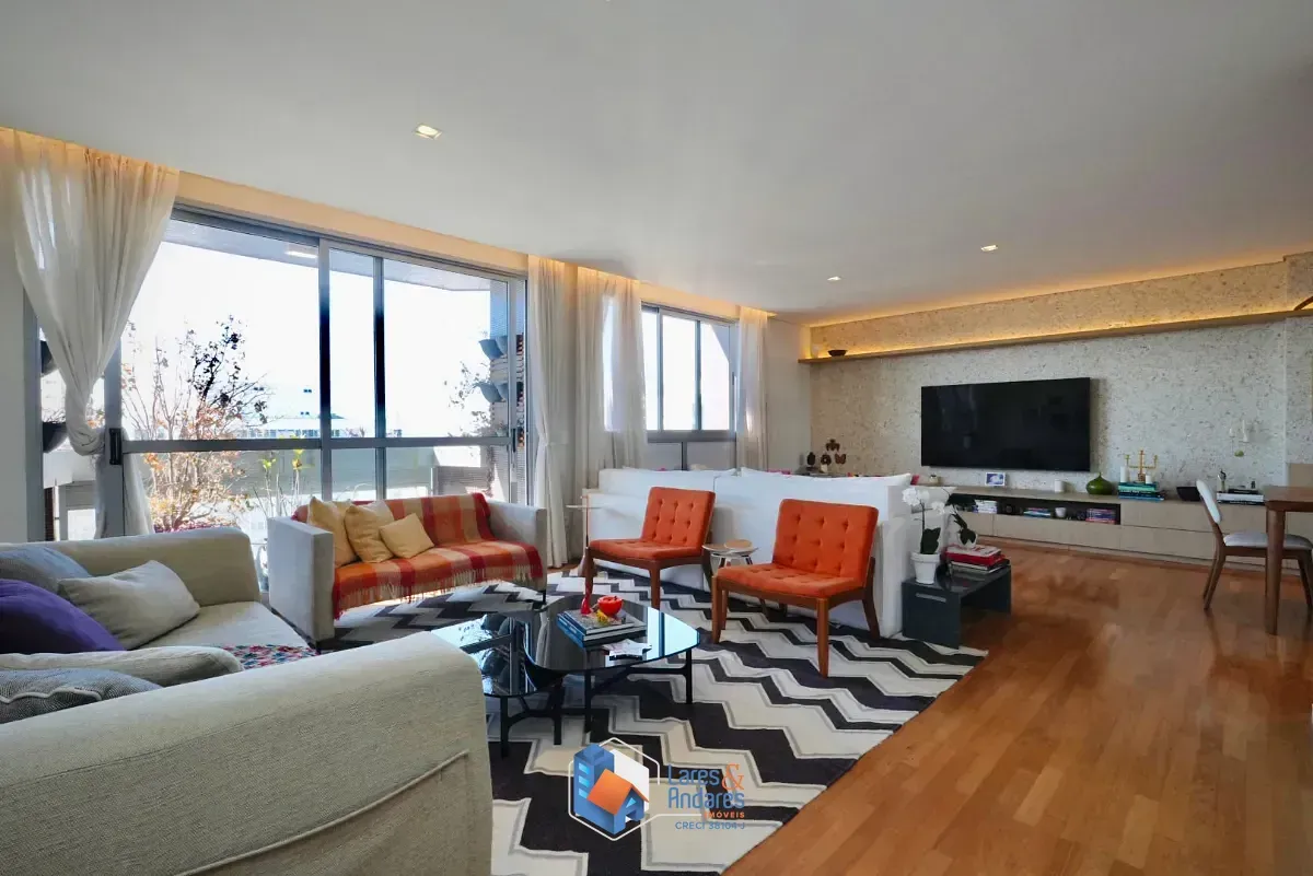 Foto do imóvel Apartamento para venda em Perdizes com 3 quartos, sendo 1 suíte, 197m² em Rua Caiubi