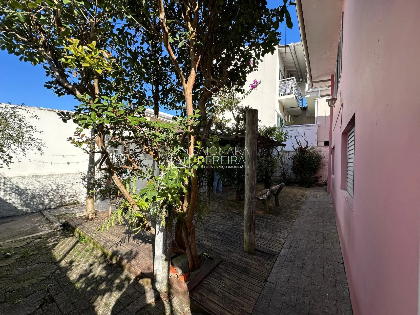 Imagem Casa espaçosa e aconchegante