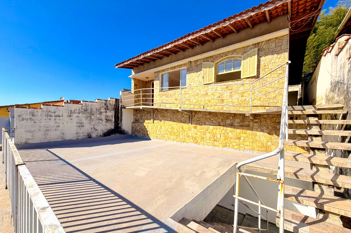 Imagem Casa para venda em Colônia com 2 quartos, 347m2