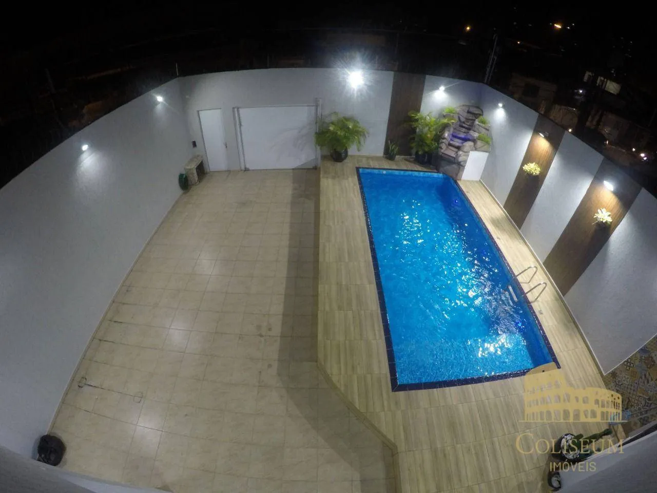 Foto do imóvel Casa com 3 dormitórios à venda, 360 m² por R$ 1.800.000,00 - Vila Assunção - Praia Grande/SP