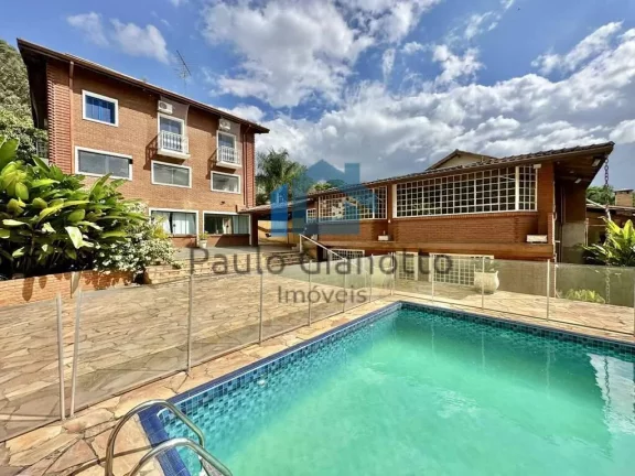 Foto do imóvel Casa Espetacular com 5 suítes, gourmet, piscina e hóspedes! em Rua Lorena