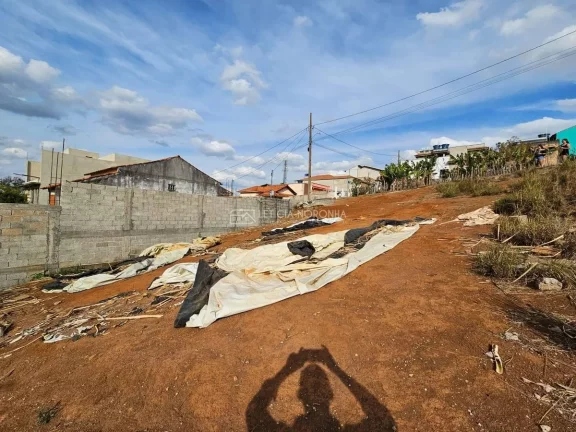 Imagem Terreno à Venda