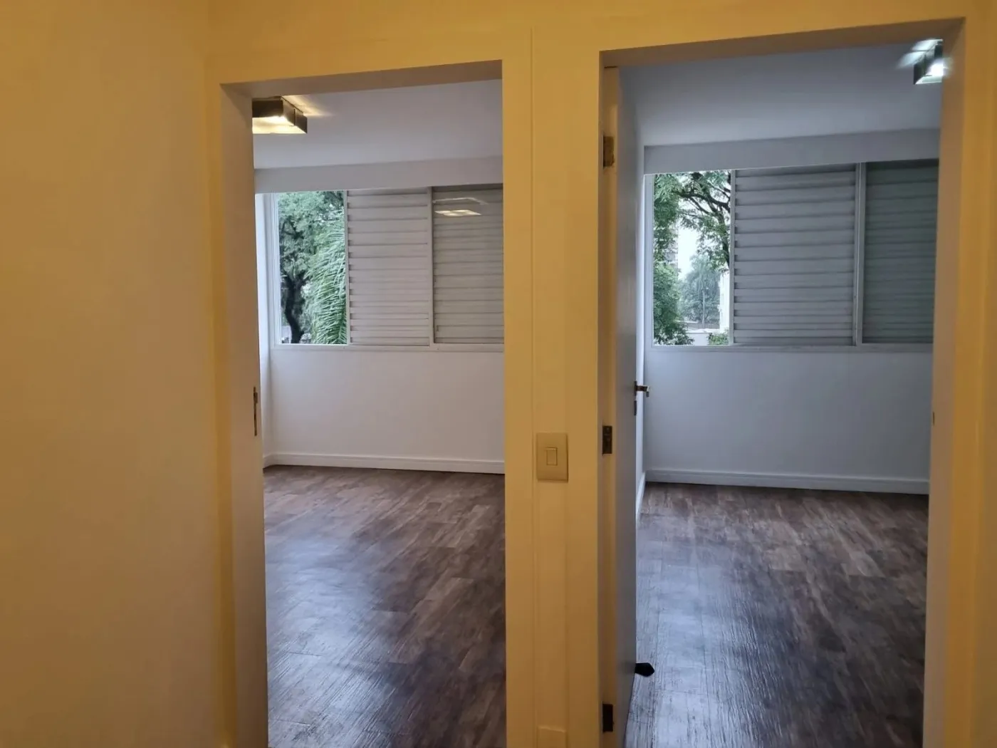 Imagem Apartamento para Venda em São Paulo, Pinheiros, 3 dormitórios, 1 suíte, 2 banheiros, 2 vagas