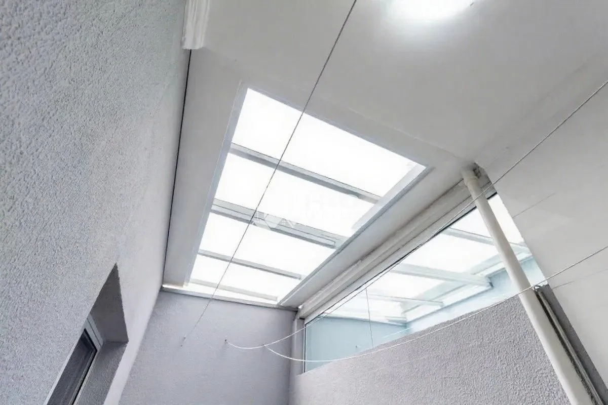 Imagem Sobrado em condomínio à venda na Vila Granada - 150 m² | 3 dormitórios | 1 suíte | 3 vagas