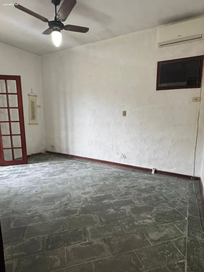 Imagem Sobrado em Condomínio para Venda em São Sebastião, Guaeca, 3 dormitórios, 3 suítes, 4 banheiros, 2 vagas