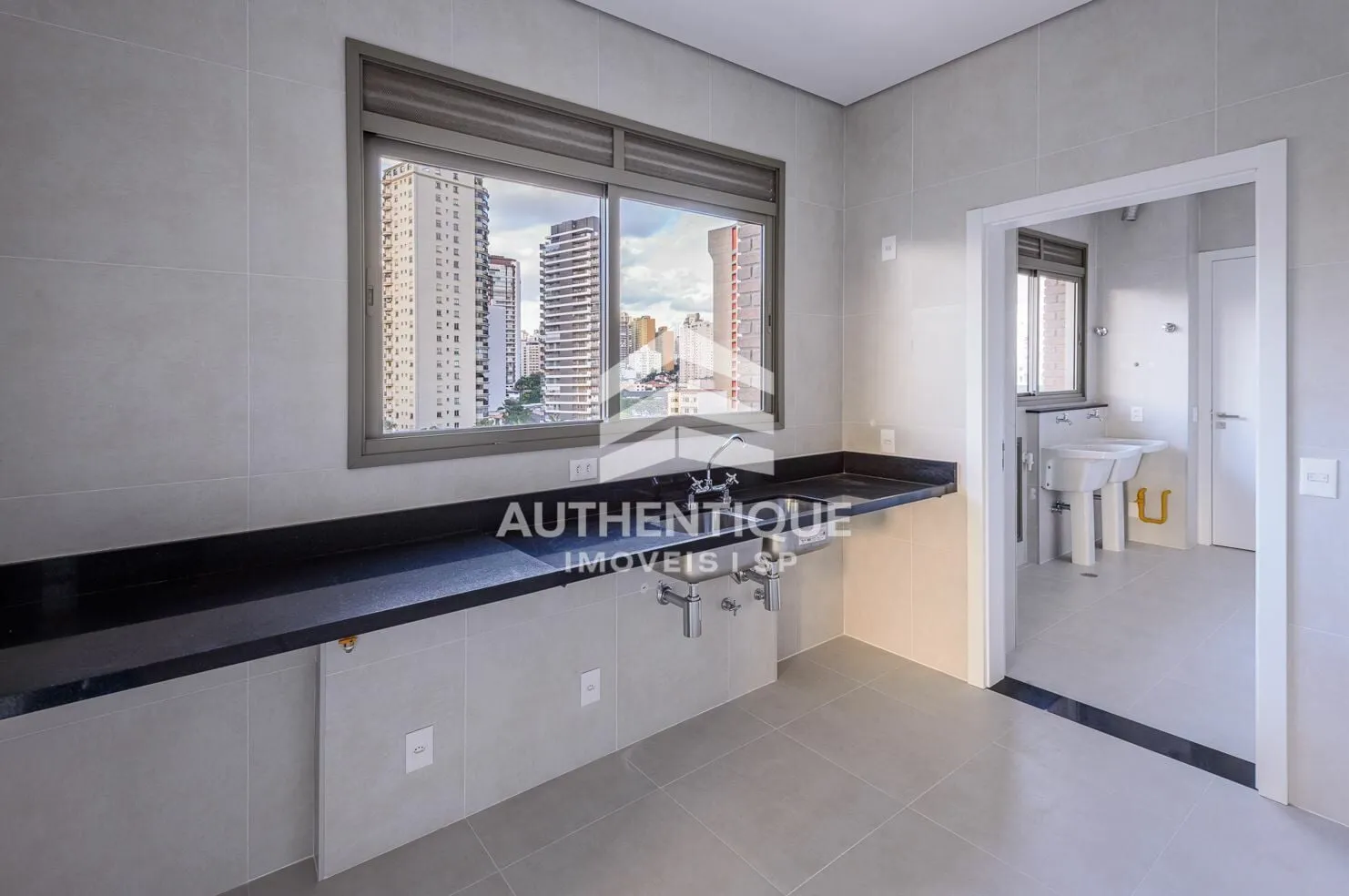 Imagem I180 IBIRAPUERA - Apartamento à venda em São Paulo/SP
