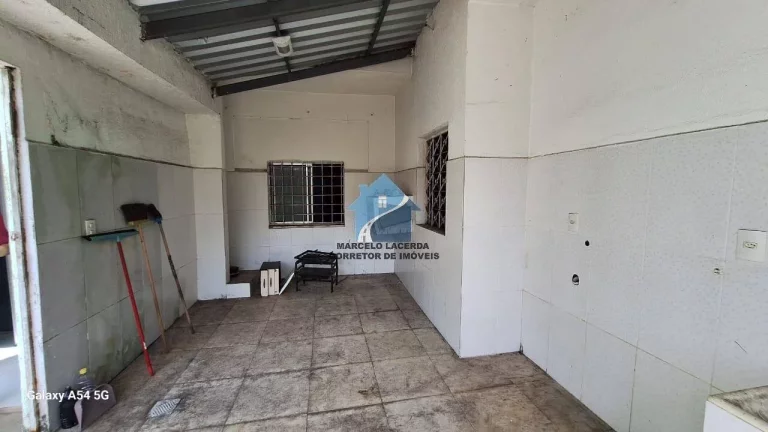Imagem CASA NA AVENIDA CONSTANTINO NERY - CENTRO