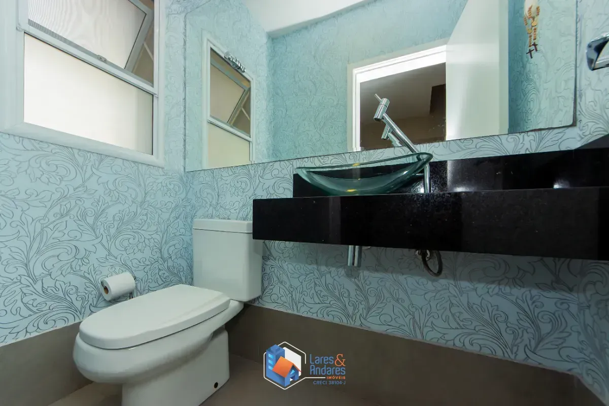 Imagem Casa no condomínio Solar dos Manacás para venda com 5 quartos, sendo 5 suítes, 428m²