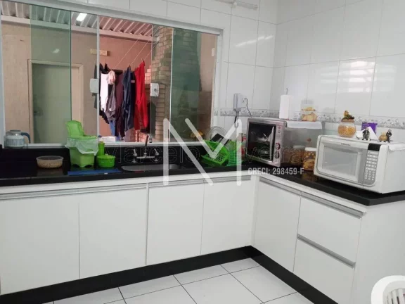 Imagem Casa a Venda 3 Quartos 1 Suíte 180m² Ótima localização - Parque Industrial
